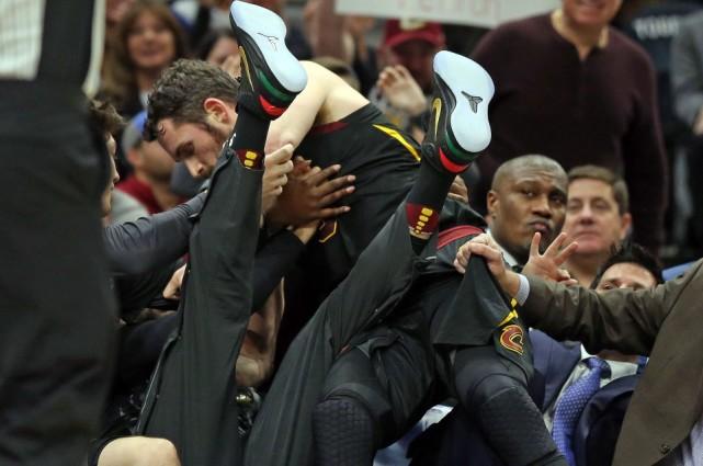 NBA东西部排名第一,谁在领跑赛季?这赛季有点意思 NBA东西部排名第一,谁在领跑赛季?这赛季有点意思