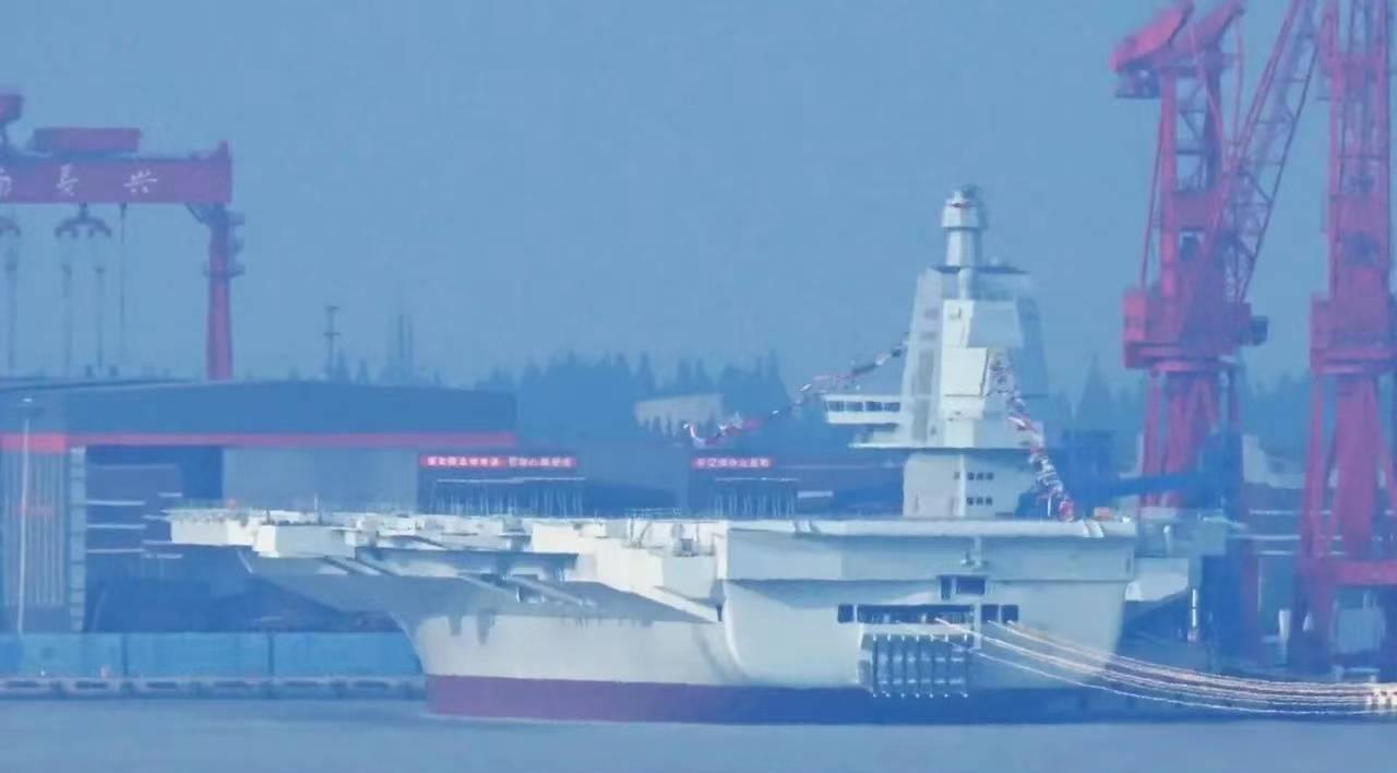 专家,福建舰穿越台湾海峡——中国海军力量的坚定决心 专家,福建舰穿越台湾海峡——中国海军力量的坚定决心
