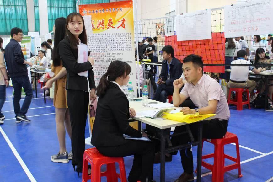 本科毕业生为何涌入专科学校 本科毕业生为何涌入专科学校