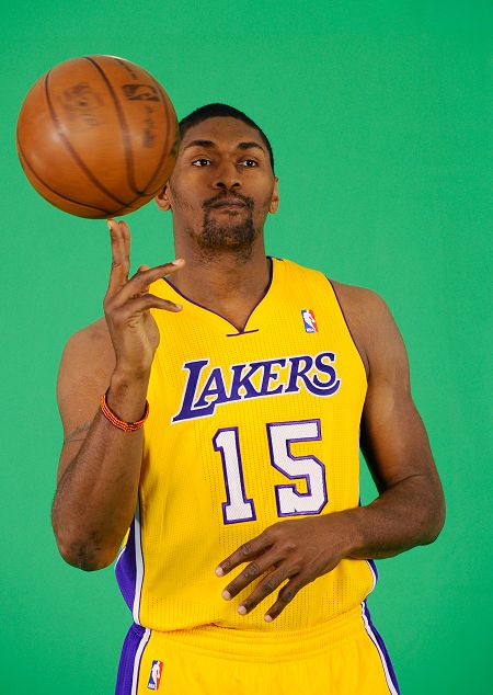 从野兽到绅士,NBA阿泰为什么没人敢惹,答案藏在他的拳头和真心 从野兽到绅士,NBA阿泰为什么没人敢惹,答案藏在他的拳头和真心