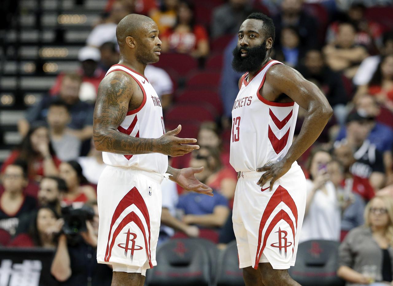聊聊NBA最红球星，为什么大家都盯着他们看？